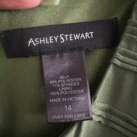 Olive green sleeveless dress - Picture 5 of 6